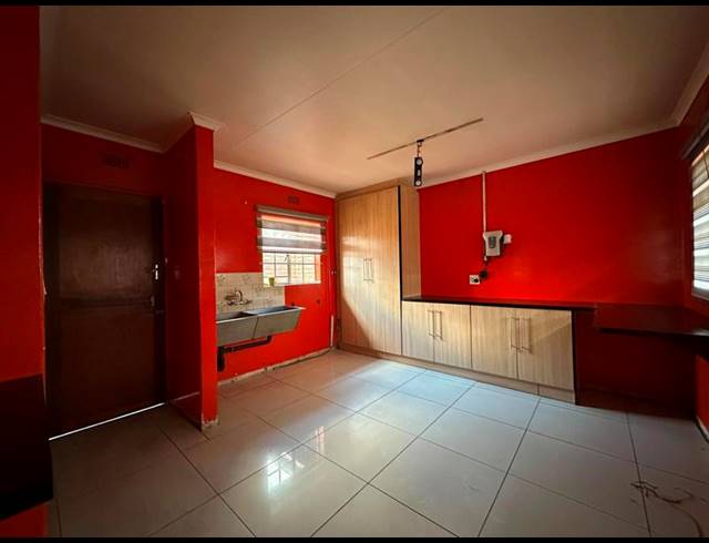 4 BEDROOM HOUSE FOR SALE IN SELCOURT